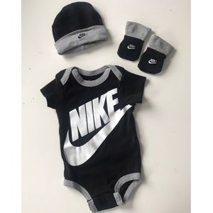 Nike Sportswear Infant 3-Piece Set Black Grey
